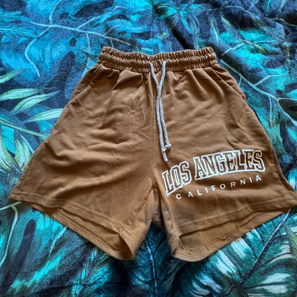 LA Drawstring Shorts - Picture 4 of 5